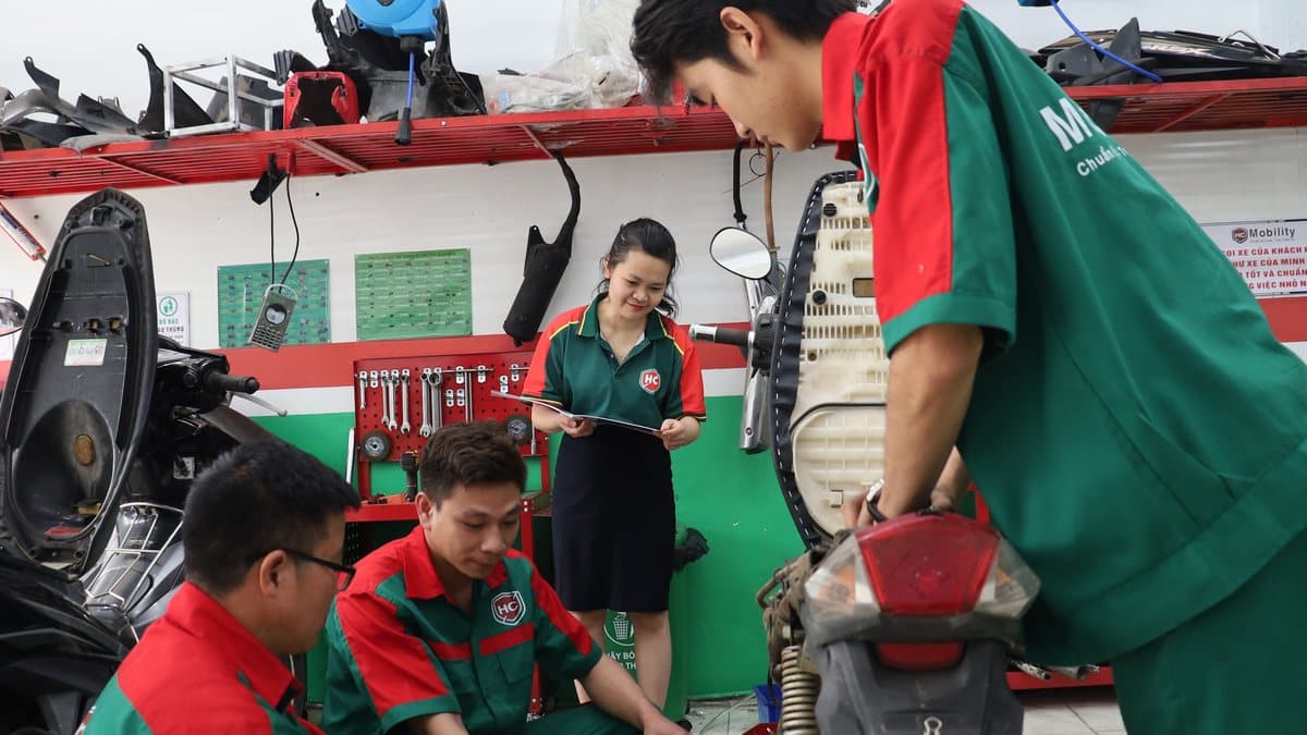 Lọc gió xe máy: khi nào cần thay, khi nào chỉ cần vệ sinh?