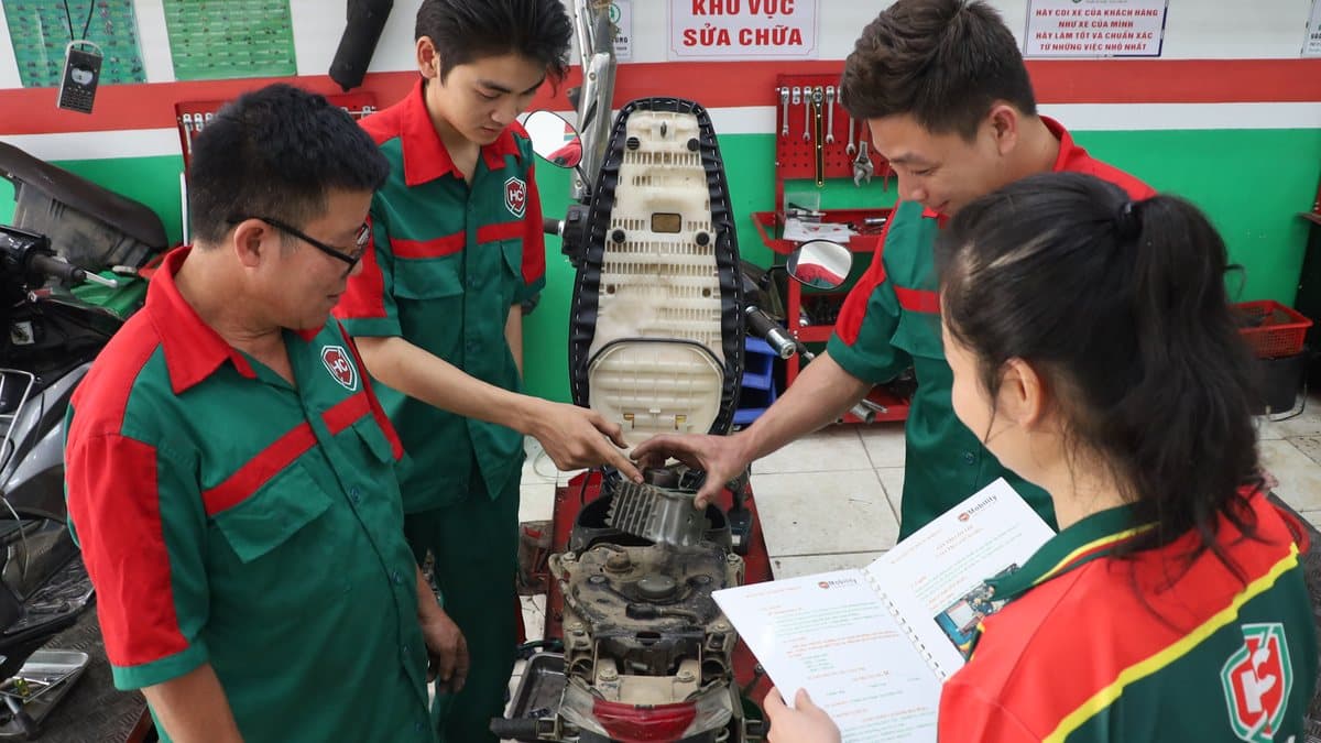Khi nào nên vệ sinh họng ga và họng xăng xe máy?